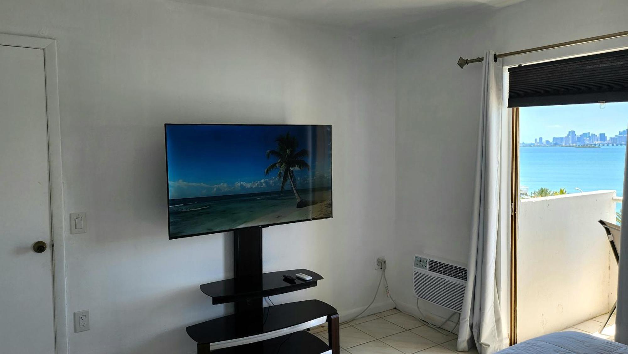 Bayfront Apartment Breathtaking Views- One Bedroom W Balcony- Living Room -Free Parking Miami Beach Exterior foto